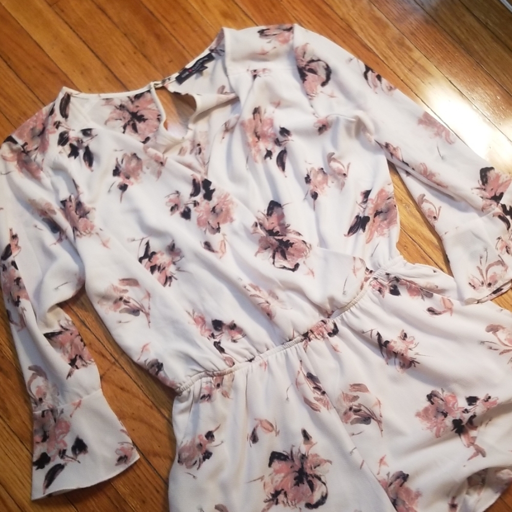 Romper - Picture 2 of 3